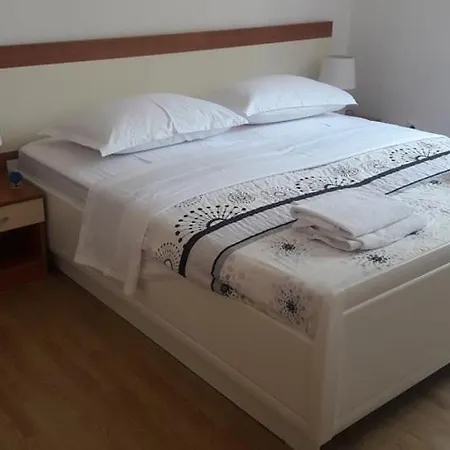 Stars Palace Apartament Žaborić