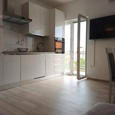 Stars Palace Apartament *