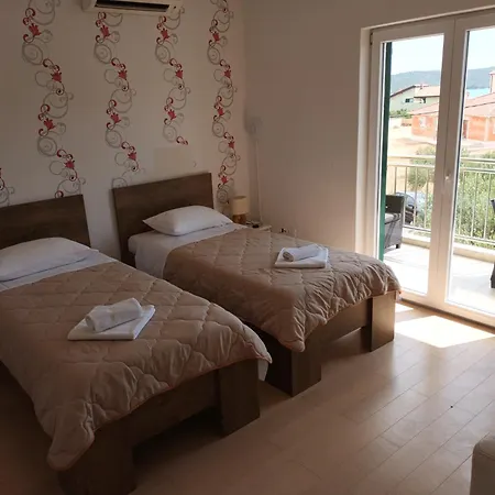 Stars Palace * Žaborić